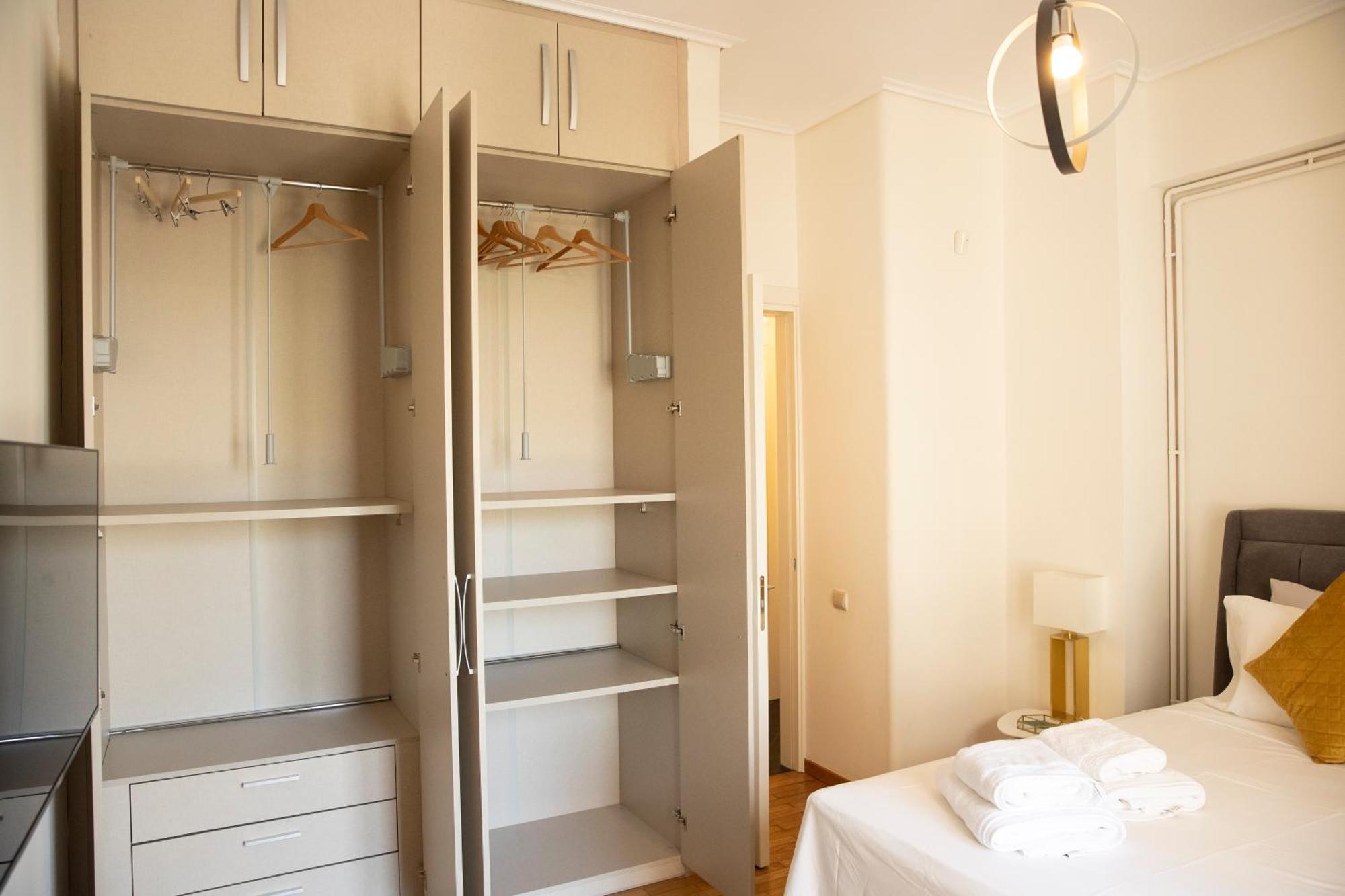 Spacious Glyfada Golf 4Br -Near Beach + Shops Aten Exteriör bild
